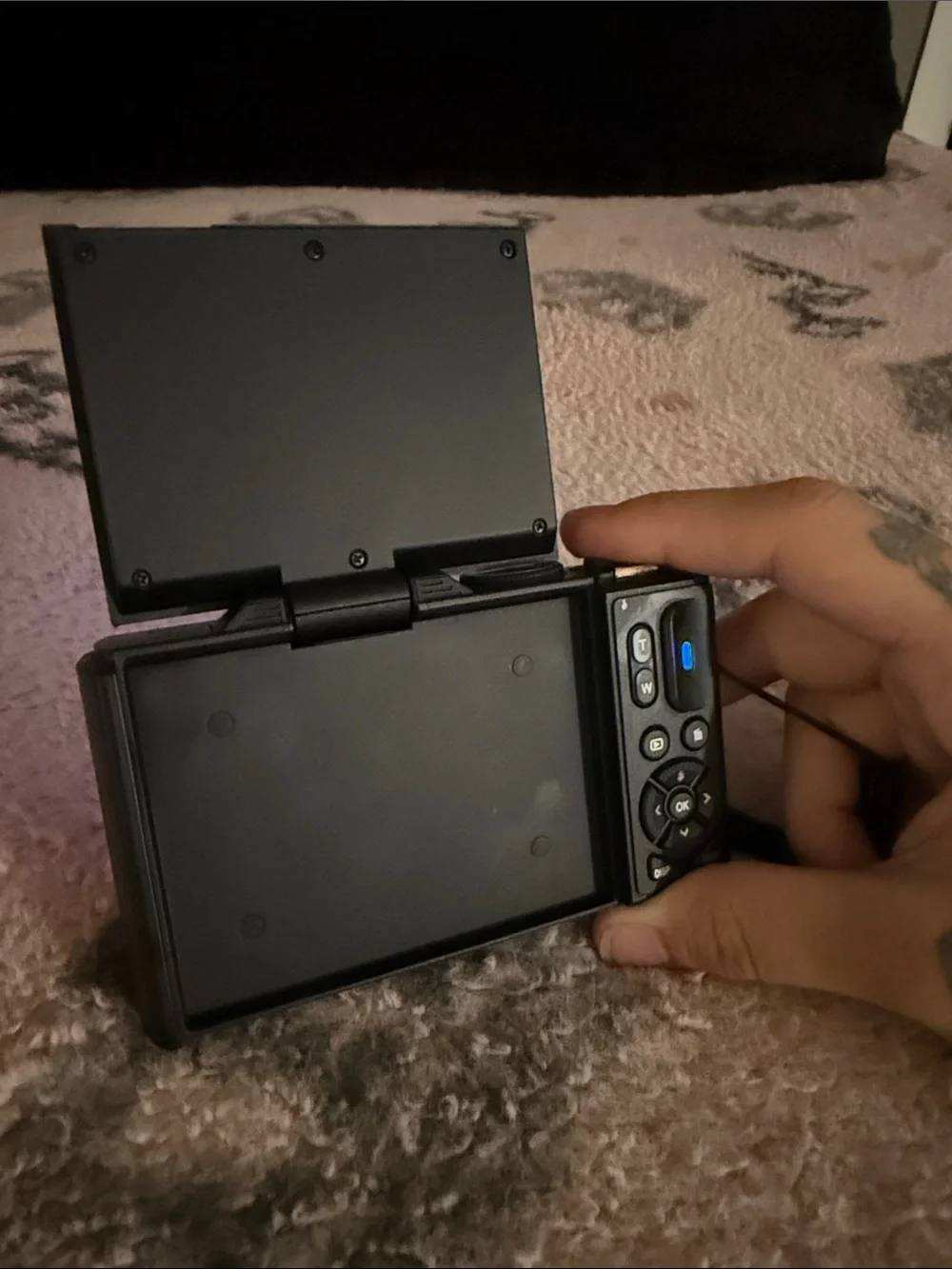4K Ultra HD Black Digital Camera with 18x Zoom